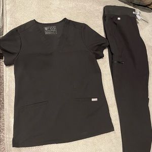 FIGS Technical Collection Jogger Set-BLACK